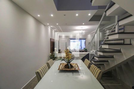 Sala de casa à venda com 3 quartos, 200m² em Quinta da Paineira, São Paulo