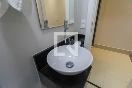 Lavabo de casa à venda com 3 quartos, 200m² em Quinta da Paineira, São Paulo