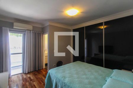 Suite de casa à venda com 3 quartos, 200m² em Quinta da Paineira, São Paulo