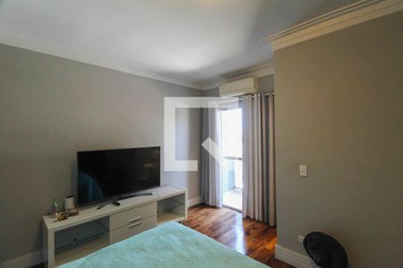 Suite de casa à venda com 3 quartos, 200m² em Quinta da Paineira, São Paulo