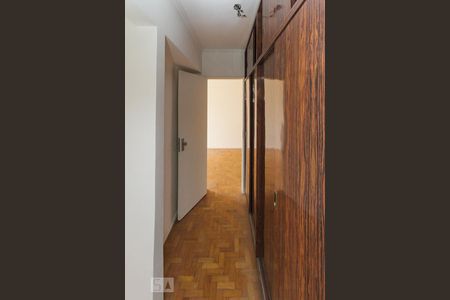 Corredor de apartamento para alugar com 2 quartos, 70m² em Alto da Mooca, São Paulo