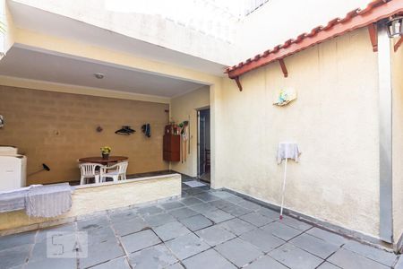 Casa à venda com 244m², 5 quartos e 3 vagasÁrea de Serviço