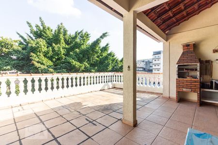 Casa à venda com 244m², 5 quartos e 3 vagasVaranda gourmet