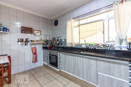 Casa à venda com 244m², 5 quartos e 3 vagasCozinha