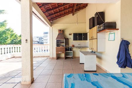 Casa à venda com 244m², 5 quartos e 3 vagasVaranda gourmet
