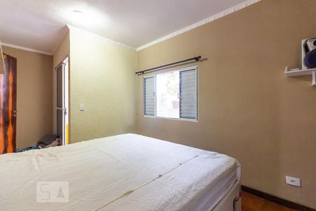 Casa à venda com 244m², 5 quartos e 3 vagasSuíte