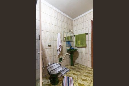 Casa à venda com 244m², 5 quartos e 3 vagassuíte 2