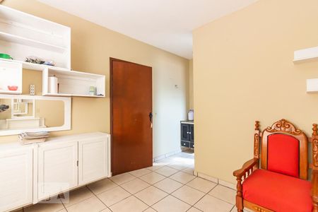 Casa à venda com 244m², 5 quartos e 3 vagasEscritório