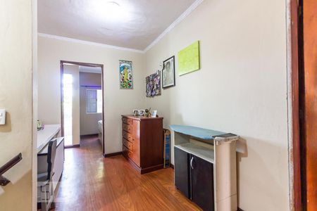 Casa à venda com 244m², 5 quartos e 3 vagasHall