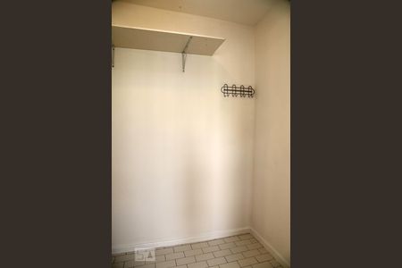 Apartamento para alugar com 157m², 3 quartos e 3 vagasQuarto de Serviço