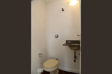 Apartamento para alugar com 157m², 3 quartos e 3 vagasLavabo