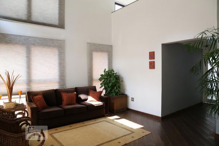 Apartamento para alugar com 157m², 3 quartos e 3 vagasHall social