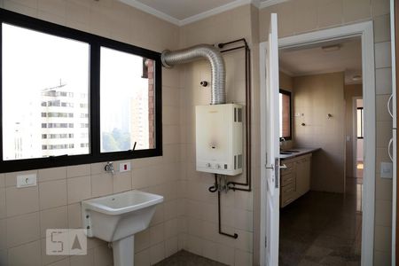 Apartamento para alugar com 157m², 3 quartos e 3 vagasÁrea de Serviço