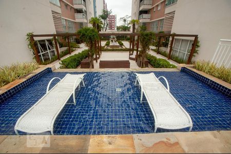 Apartamento para alugar com 117m², 2 quartos e 2 vagas Apartamento para alugar com 117m², 2 quartos e 2 vagasÁrea comum - Piscina