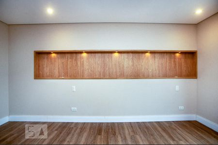 Apartamento para alugar com 117m², 2 quartos e 2 vagas Apartamento para alugar com 117m², 2 quartos e 2 vagasQuarto