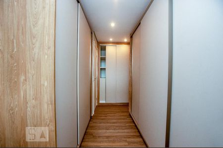 Apartamento para alugar com 117m², 2 quartos e 2 vagas Apartamento para alugar com 117m², 2 quartos e 2 vagasQuarto