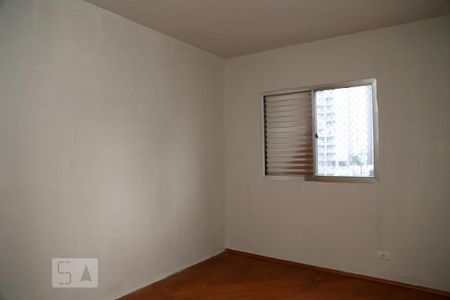Quarto 2 de apartamento para alugar com 2 quartos, 56m² em Jardim Monte Alegre, Taboão da Serra