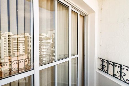 Apartamento para alugar com 90m², 2 quartos e 1 vagaVaranda