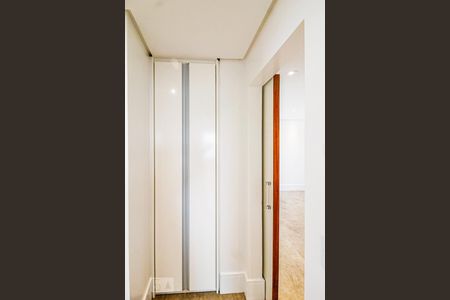 Apartamento para alugar com 90m², 2 quartos e 1 vagaHall quartos