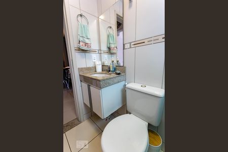 Apartamento à venda com 52m², 2 quartos e 1 vagaBanheiro Social