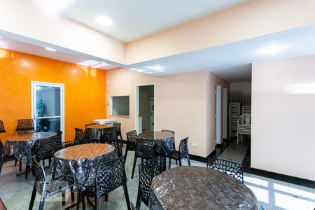 Apartamento para alugar com 57m², 2 quartos e 1 vagaÁrea comum - Salão de festas