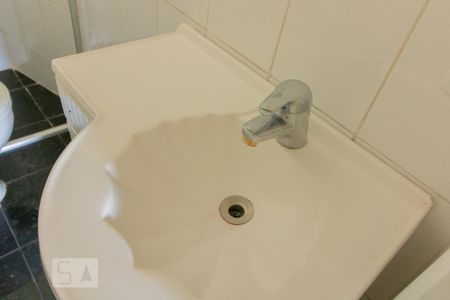 Apartamento para alugar com 65m², 2 quartos e 1 vaga Apartamento para alugar com 65m², 2 quartos e 1 vagaBanheiro Social