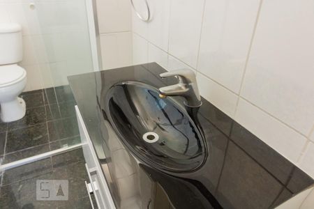 Apartamento para alugar com 65m², 2 quartos e 1 vaga Apartamento para alugar com 65m², 2 quartos e 1 vagaBanheiro Suíte