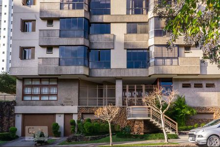 Apartamento à venda com 295m², 3 quartos e 2 vagas Apartamento à venda com 295m², 3 quartos e 2 vagasFachada