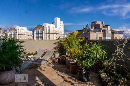 Apartamento à venda com 295m², 3 quartos e 2 vagas Apartamento à venda com 295m², 3 quartos e 2 vagasSacada