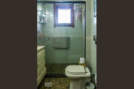 Apartamento à venda com 295m², 3 quartos e 2 vagas Apartamento à venda com 295m², 3 quartos e 2 vagasBanheiro Suíte 3