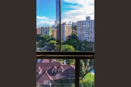 Apartamento à venda com 295m², 3 quartos e 2 vagas Apartamento à venda com 295m², 3 quartos e 2 vagasBanheiro Suíte 1