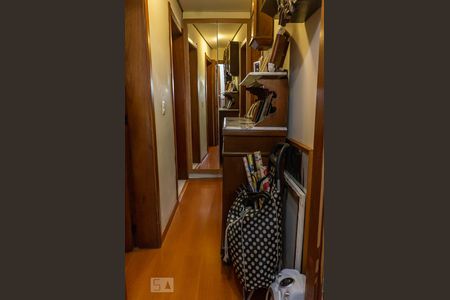 Apartamento à venda com 295m², 3 quartos e 2 vagas Apartamento à venda com 295m², 3 quartos e 2 vagasCorredor