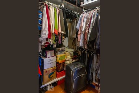 Apartamento à venda com 295m², 3 quartos e 2 vagas Apartamento à venda com 295m², 3 quartos e 2 vagasSuíte 2 Closet