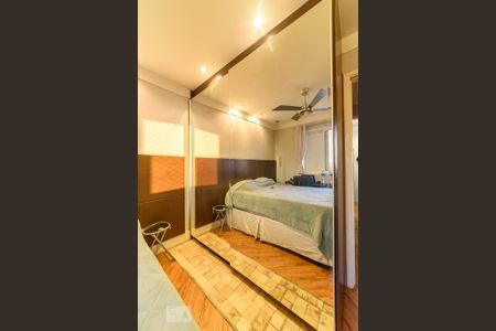 Apartamento à venda com 69m², 3 quartos e 2 vagas Apartamento à venda com 69m², 3 quartos e 2 vagasQuarto 2 - Armários