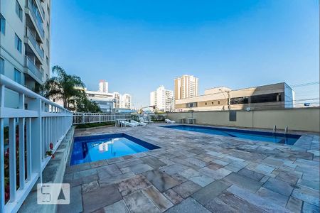 Apartamento à venda com 69m², 3 quartos e 2 vagas Apartamento à venda com 69m², 3 quartos e 2 vagasÁrea comum - Piscina