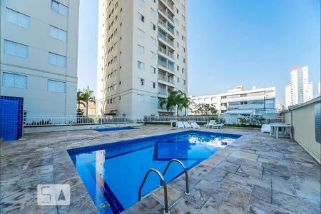 Apartamento à venda com 69m², 3 quartos e 2 vagas Apartamento à venda com 69m², 3 quartos e 2 vagasÁrea comum - Piscina