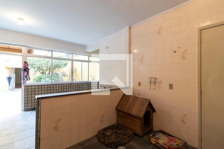 Casa à venda com 332m², 4 quartos e 8 vagasÁrea de Serviço