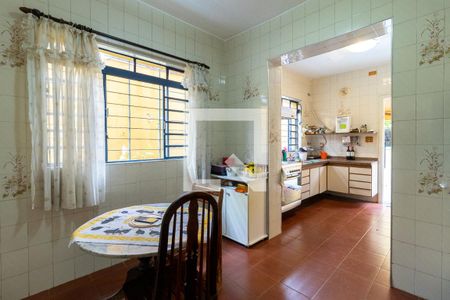 Casa à venda com 332m², 4 quartos e 8 vagasCopa