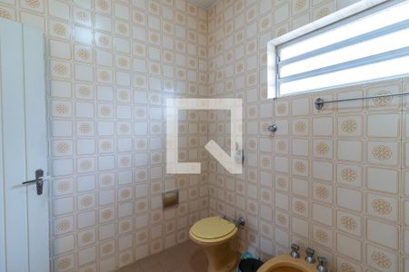 Casa à venda com 332m², 4 quartos e 8 vagasBanheiro da Suíte / Quarto 3