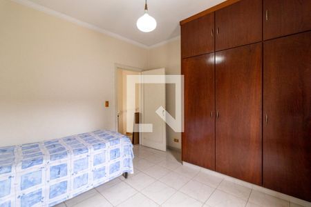 Casa à venda com 332m², 4 quartos e 8 vagasQuarto 2