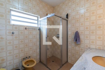 Casa à venda com 332m², 4 quartos e 8 vagasBanheiro da Suíte / Quarto 3