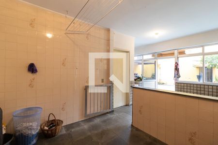 Casa à venda com 332m², 4 quartos e 8 vagasÁrea de Serviço