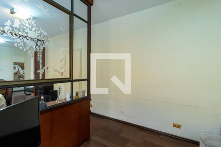 Casa à venda com 332m², 4 quartos e 8 vagasSala de Televisão