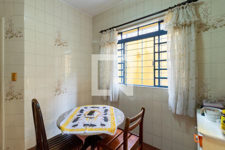 Casa à venda com 332m², 4 quartos e 8 vagasCopa