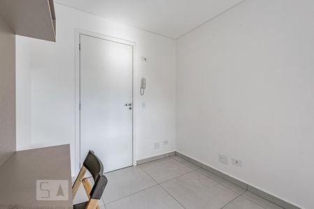 Sala e Cozinha de kitnet/studio para alugar com 1 quarto, 28m² em Mercês, Curitiba