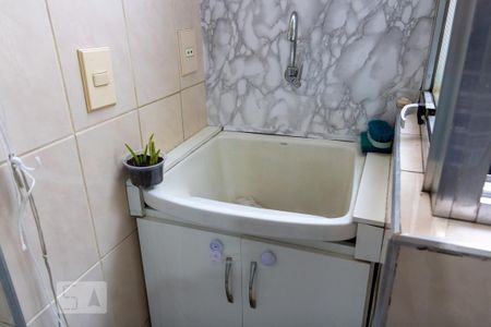 Apartamento à venda com 75m², 2 quartos e 1 vaga Apartamento à venda com 75m², 2 quartos e 1 vagaCozinha e Área de Serviço