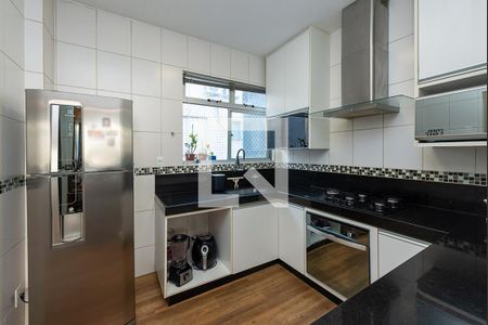 Apartamento para alugar com 179m², 4 quartos e 1 vaga Apartamento para alugar com 179m², 4 quartos e 1 vagaCozinha