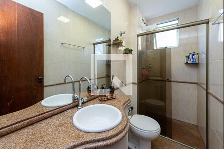 Apartamento para alugar com 179m², 4 quartos e 1 vaga Apartamento para alugar com 179m², 4 quartos e 1 vagaBanheiro Social