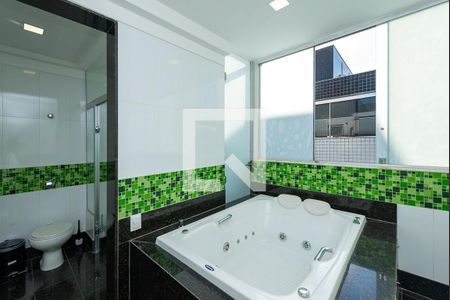 Apartamento para alugar com 179m², 4 quartos e 1 vaga Apartamento para alugar com 179m², 4 quartos e 1 vagaBanheiro da Cobertura - Hidromassagem