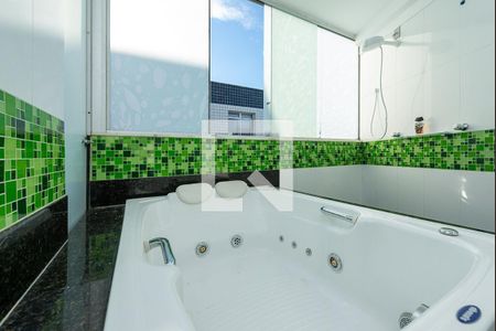 Apartamento para alugar com 179m², 4 quartos e 1 vaga Apartamento para alugar com 179m², 4 quartos e 1 vagaBanheiro da Cobertura - Hidromassagem
